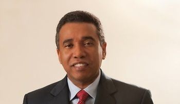 Con sueldo de RD$57 mil Félix Bautista depositó más de RD$466 millones y US$3.1 millones