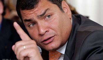 Correa dice consultará a EEUU por asilo a Snowden