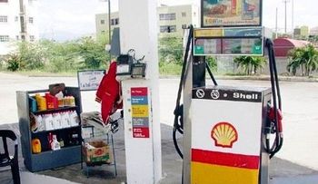 Gobierno aumenta precios de las gasolinas y congela los demás combustibles 