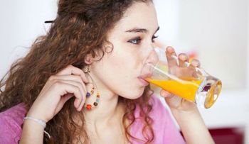 Beber refresco puede ocasionar asma