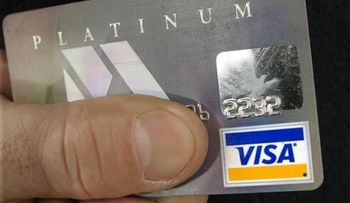 Visa quiere rastrear celulares para combatir fraude 
