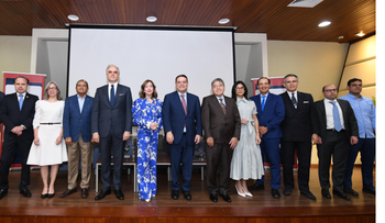 RD se acerca a industria de semiconductores y manufactura avanzada