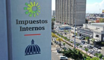 DGII implementa medidas extraordinarias para entrega de primera placa