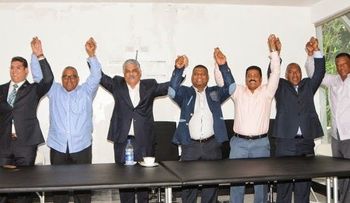 Perredeístas NY enfilan cañones contra Vargas