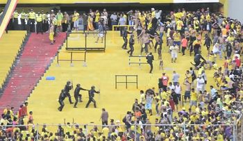40 heridos tras una brutal pelea en el fútbol de Ecuador