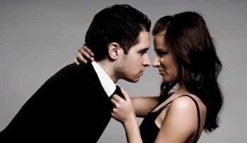 ¿En qué se fijan los hombres cuando conocen a una mujer?