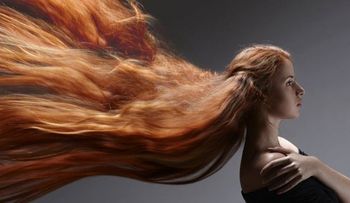 El extraño caso de una mujer con síndrome de Rapunzel que le sacaron bola gigante de pelo del estómago