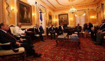 Empresarios dominicanos residentes en EEUU quieren invertir en RD 