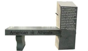 Condado de Florida permitirá monumento al ateísmo
