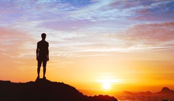 El hombre del futuro tendrá un cerebro más pequeño y no tendrá dedos en los pies 