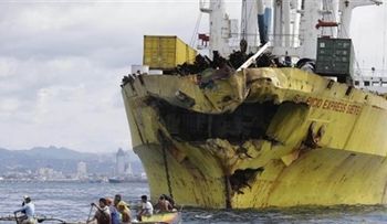 Buscan a víctimas del ferry hundido en Filipinas