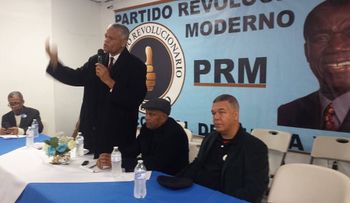 Advierten enfrentamiento entre seguidores de Hipólito y Abinader podría â??tronchar triunfo PRM en 2020