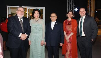 Agora Mall realizó su Café Literario con Margarita Vicens de Morales