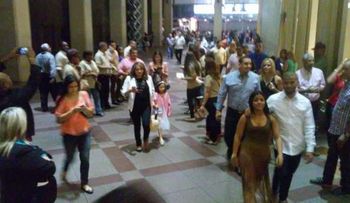 La JCE entrega volantes con información de cómo conseguir la nueva cédula en NY 