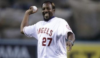 Vladimir Guerrero firma contrato por 1 día y se retira 