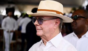 Hipólito Mejía exige al director de BN probar mafias de terrenos en su gobierno