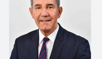 García Fermín, reconocido internacionalmente por educación superior