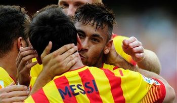 Un estelar Messi guía triunfo del Barcelona 
