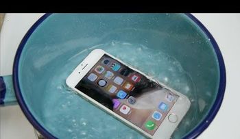 ¿Sobrevivirá el nuevo iPhone a un baño de agua hirviendo? (VIDEO)