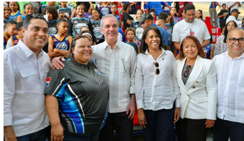 Abinader inaugura polideportivo y obras deportivas en Dajabón