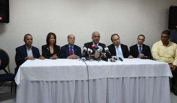 Oposición entregará a cancilleres de OEA expediente con "pruebas de fraude" en pasadas elecciones
