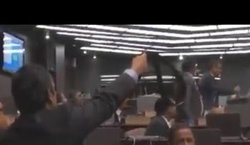 Diputado niega se quitara la correa para â??darle una pelaâ? a Faride Raful (VIDEO)