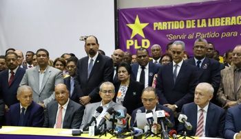 Sector de LF defiende acuerdo 2015 prohíbe a Danilo aspirar "nunca más", y dice es improcedente habilitarlo 