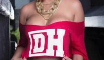 Ana Carolina se riega y pide a Dios que perdone a los que quieren hacerle daño