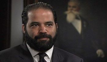 Grupos insisten pedir destitución de Vincho; DM le diría de nuevo: "ustedes quieren ver sangre'