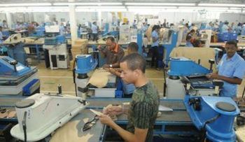 Empresarios estarían presionando para que el Gobierno extienda horario más de 8 horas