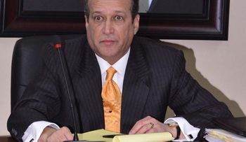 Expectativas por rueda de prensa urgente de Reinaldo Pared Pérez