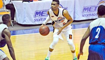 Titanes logran tercera victoria al hilo ante Indios; Metros triunfan