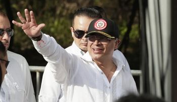 Petro inicia negociaciones con la mayor banda criminal de Colombia
