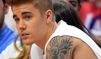 Justin Bieber es acusado de asalto en Canadá.