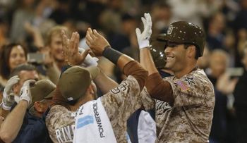 Liriano guio el triunfo de San Diego