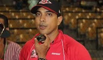 Luis Rojas no podrá seguir dirigiendo al Escogido; José Leger asume