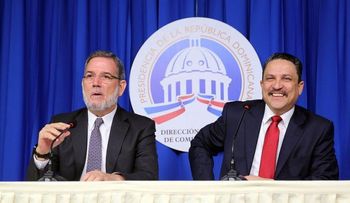 Salario del Presidente Medina será aumentado de 90 a 450 mil pesos