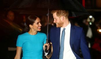 Meghan Markle y el príncipe Harry dan un último golpe en su despedida oficial de la realeza