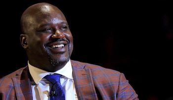 El "horroroso" pie de Shaquille O'Neal desató una ola de memes por su extraña forma