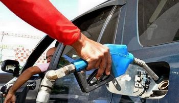 Gobierno da un nuevo respiro a la población congelando precios combustibles