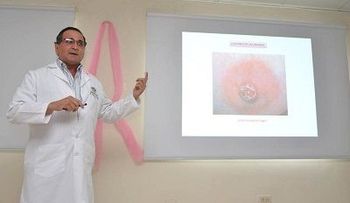 Centro Médico Haina realiza conferencia prevención cáncer de seno