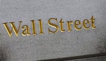 Wall Street cierra en alza por avances en economía de EEUU