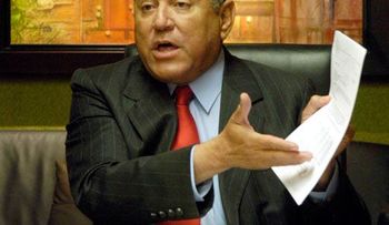 Vicente Bengoa dice que no firmó contratos con Odebrecht, sino préstamos para que "caminarán" rápidos