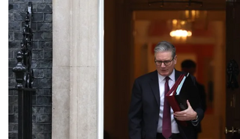 Primer ministro británico acusa a Trump de presionarlo por Groenlandia