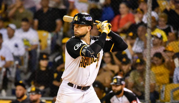 JC Escarra decide la victoria de las Águilas sobre los Leones