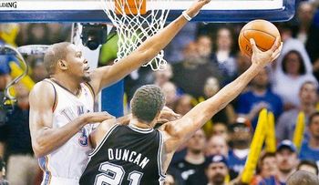 Kevin Durant frena racha de San Antonio