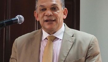 Ventura Camejo pide modificar Constitución para permitir reelección de Danilo 
