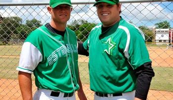Llegan a entrenamientos de Estrellas catcher  y relevista importados 