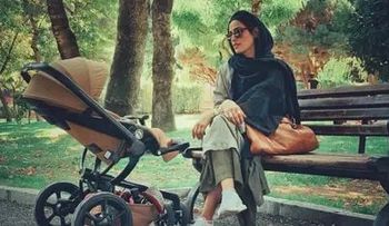 Condenan a 16 años de prisión y 74 latigazos a una mujer en Irán por publicar fofos de su familia