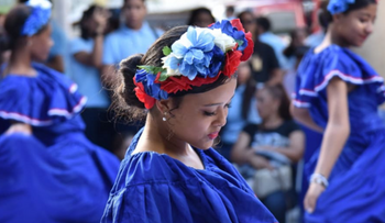 Educación muestra talento estudiantil en la Ruta del Arte en San Francisco de Macorís